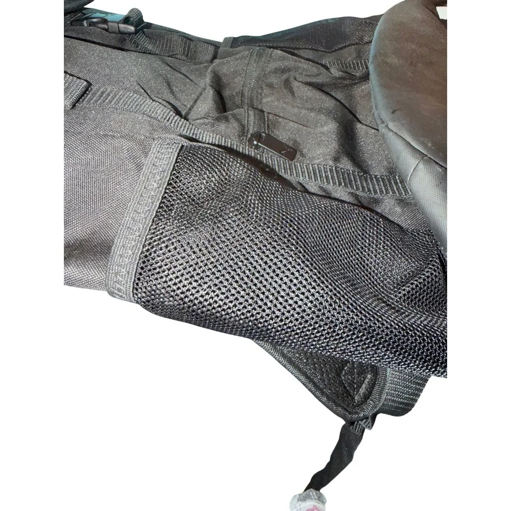 PUMA Backpack Black Mesh Padded Straps Buckle Closure Sporty Athletic